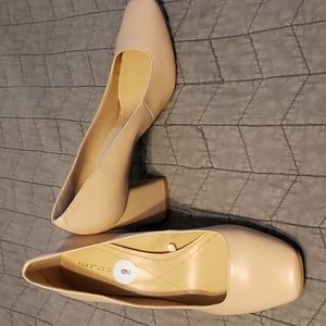 Size 9 never worn max studio heels